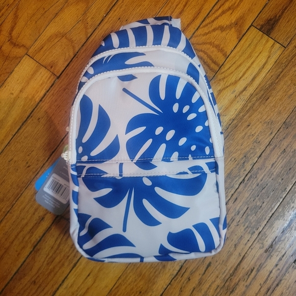 GOGO | Ava Sling Bag in Blue and White Print New With Tags Boho Chic Travel Bag - Picture 2 of 10